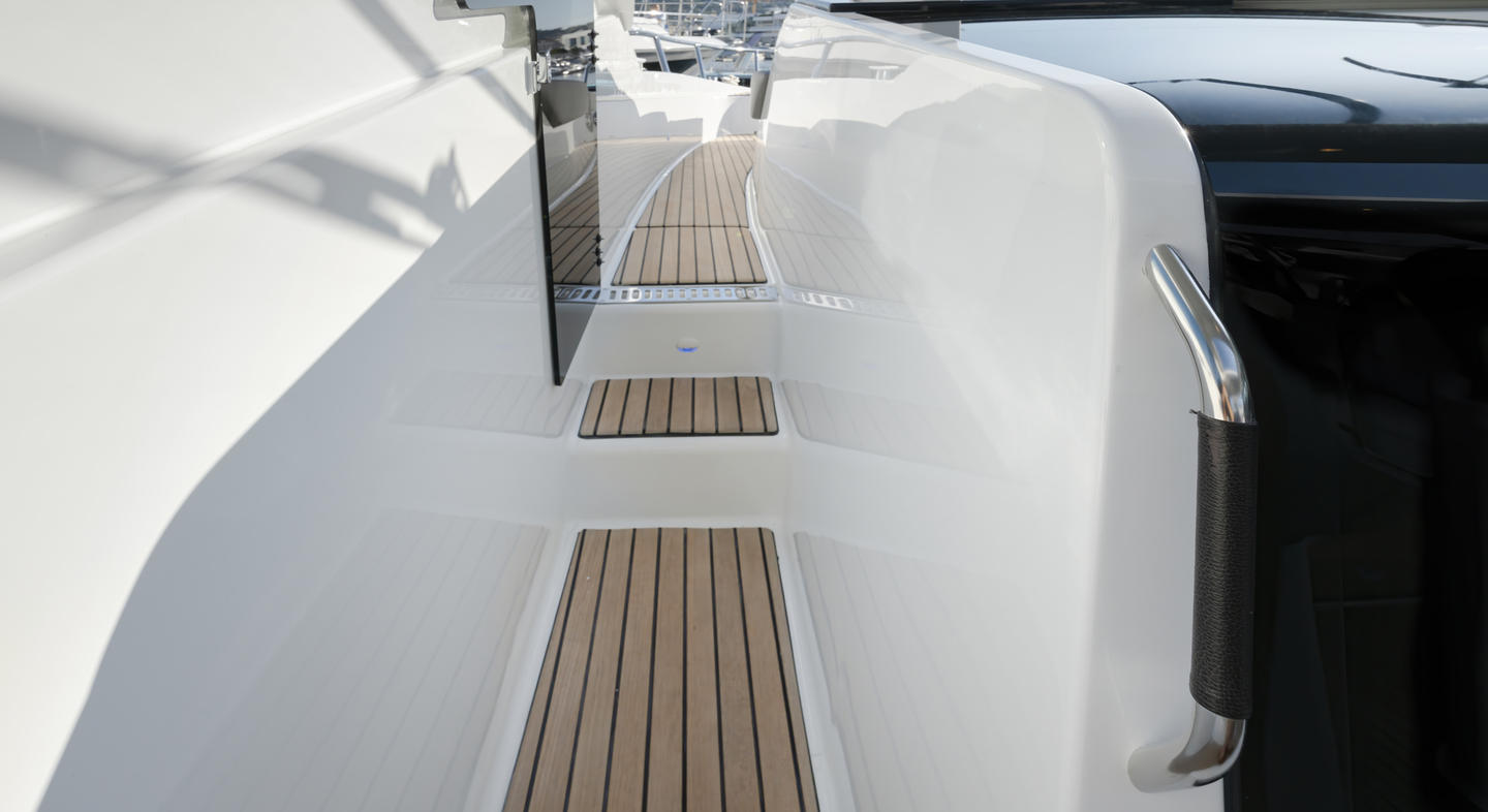 Gran_Turismo_32_exterior_11