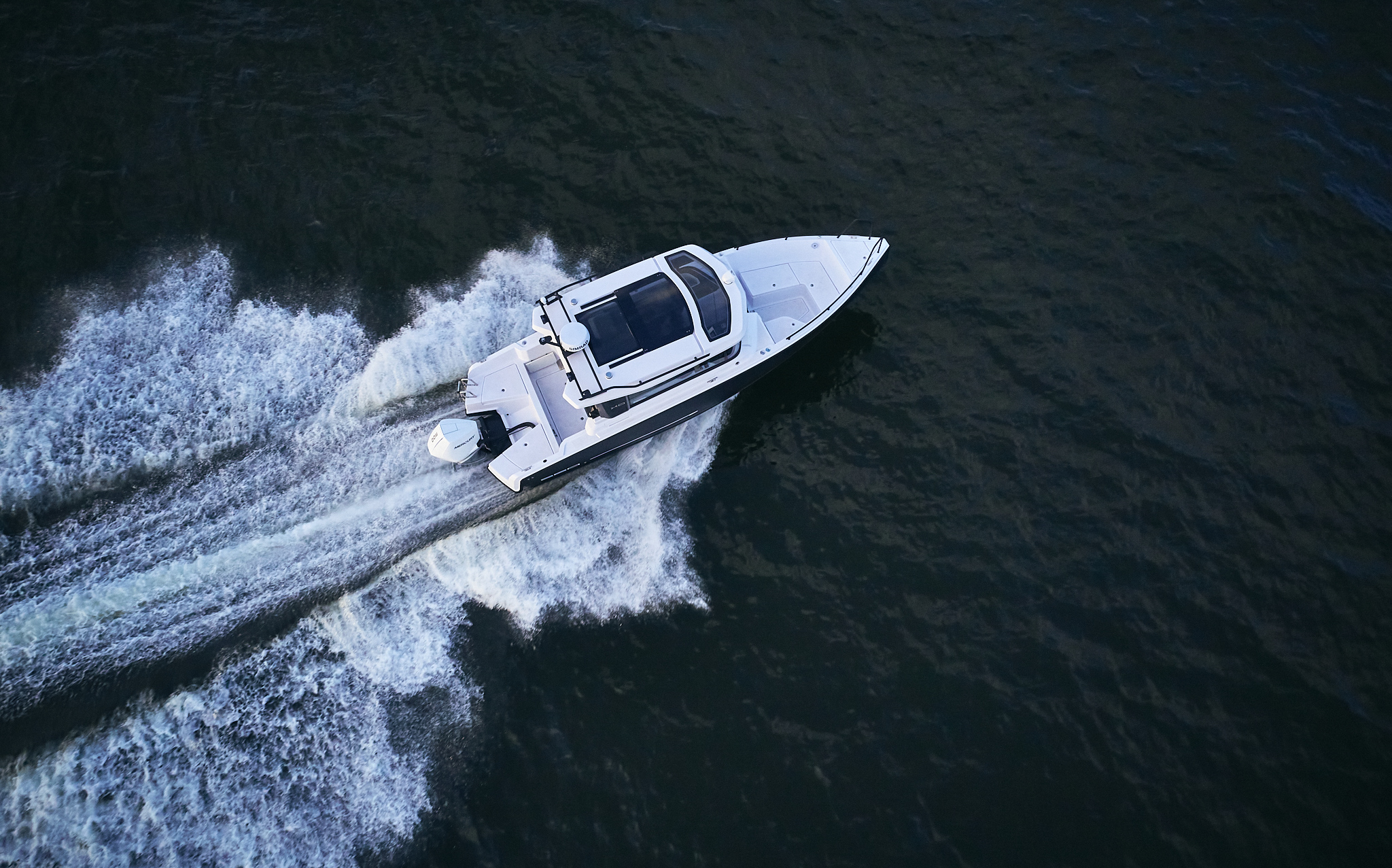 XO_Boats_EXPLR_Exterior_9-02